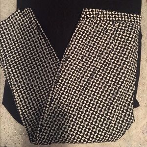 Capri pants and lace black top